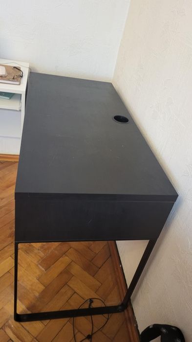 Nowoczesne  biurko komputerowe/ do pracy