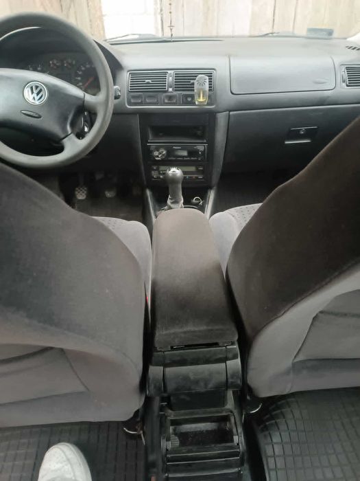 Volksvagen Golf 4 1.4 Benzyna 75km