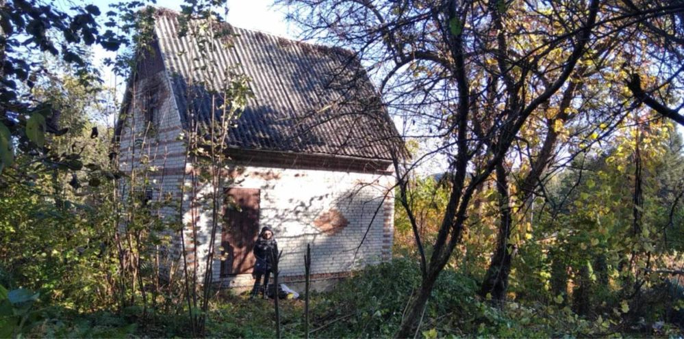 Продам дачну ділянку з будинком у Брюховичах