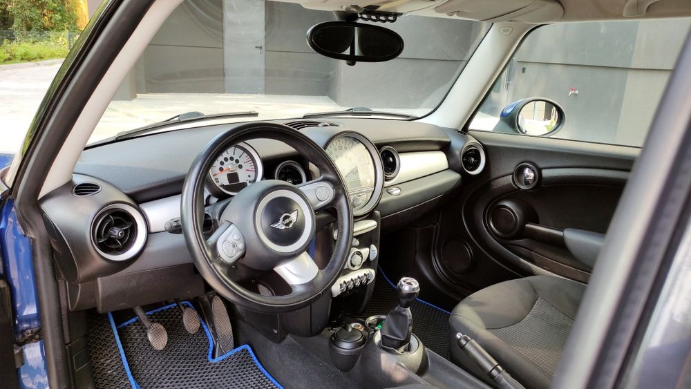 Mini one міні  ван легковий хетчбек