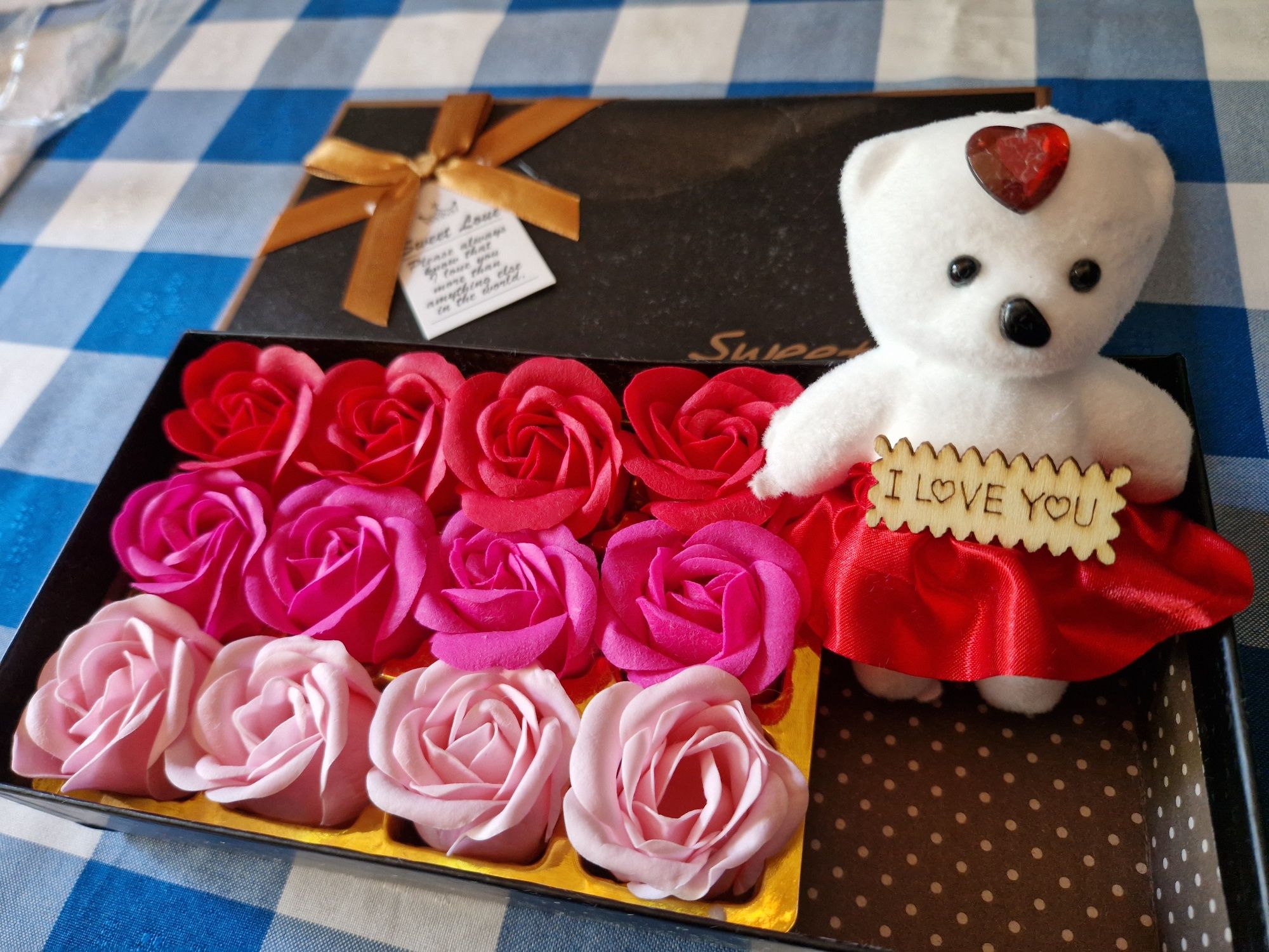 Caixa surpresa de amor.  Nova