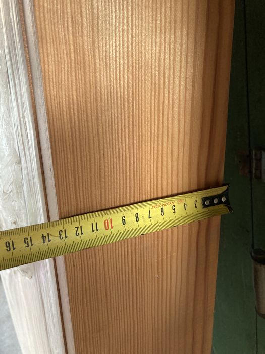 Нові деревʼяні двері в туалет та ванну, з ручками, навісами та лиштвою