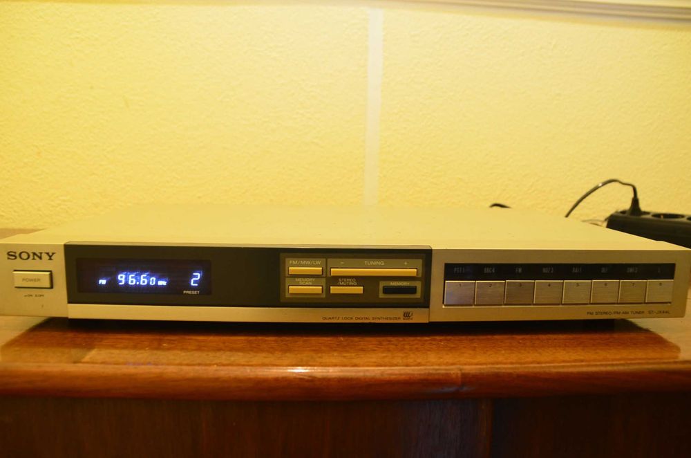 Rádio Sony ST-JX44L