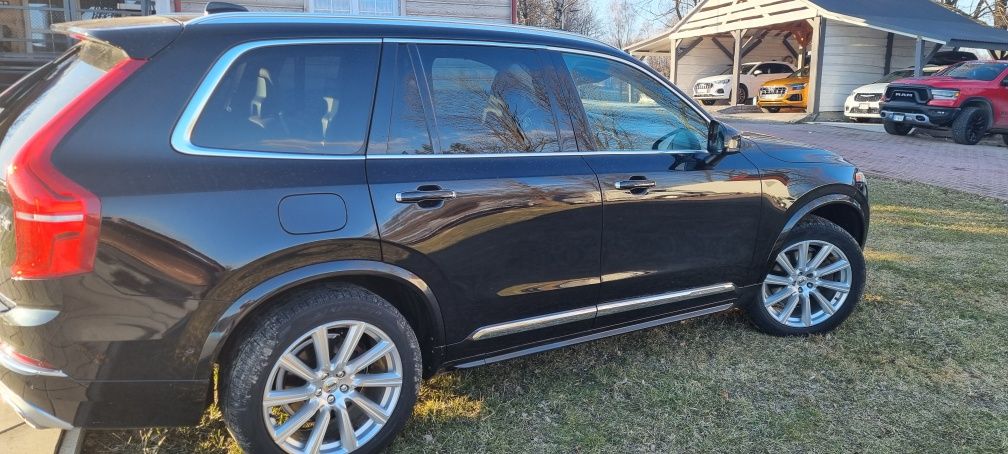 Volvo xc 90 4x4 zamiana. Na nieruchomość