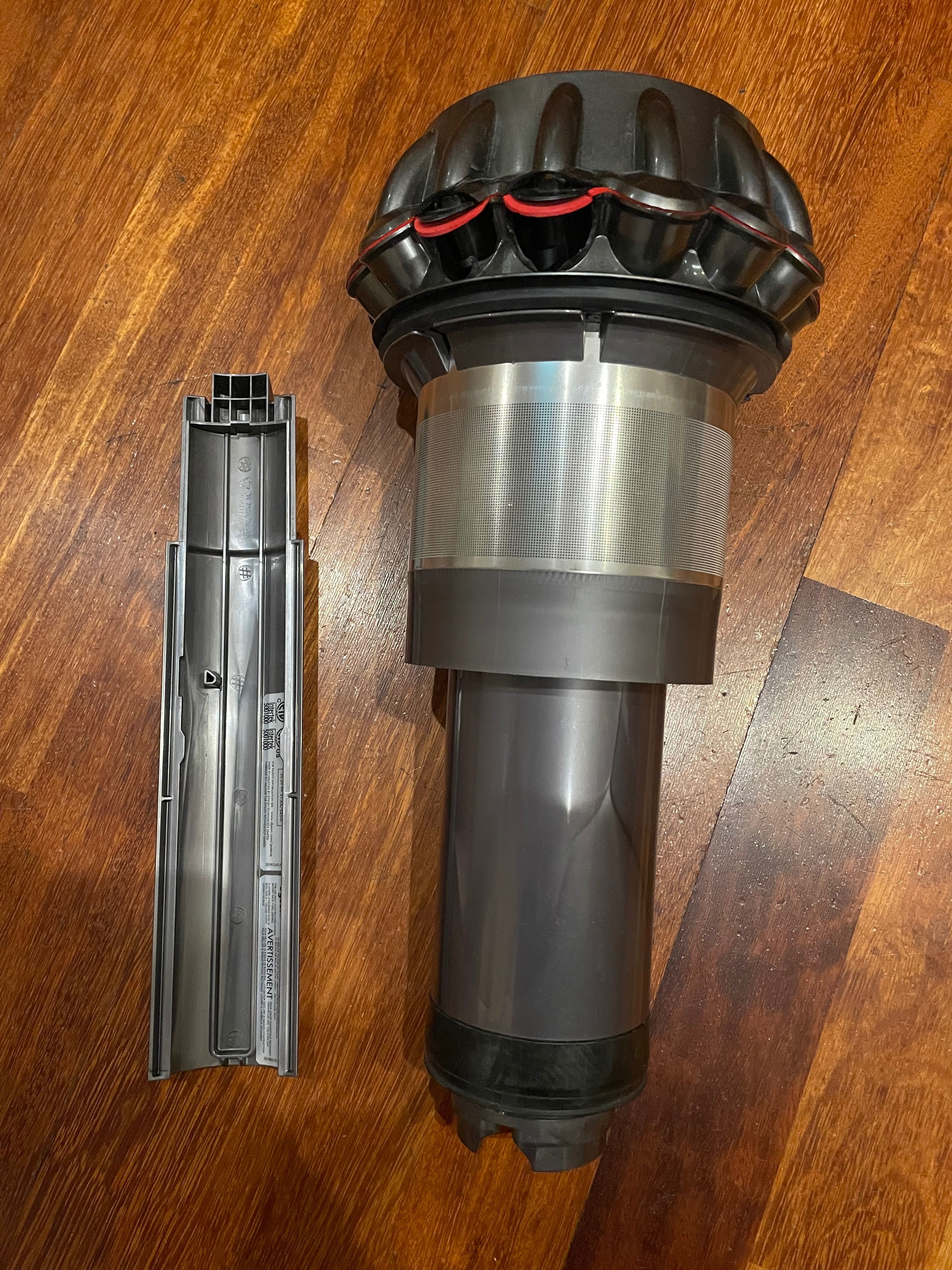 Dyson v16 циклон