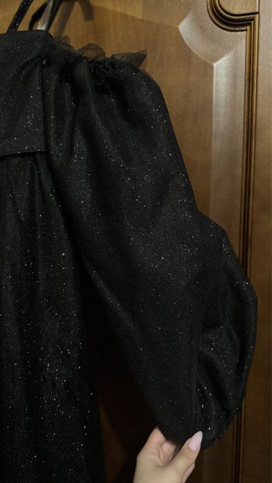 Вечірня/випускна сукня, чорна з блискітками