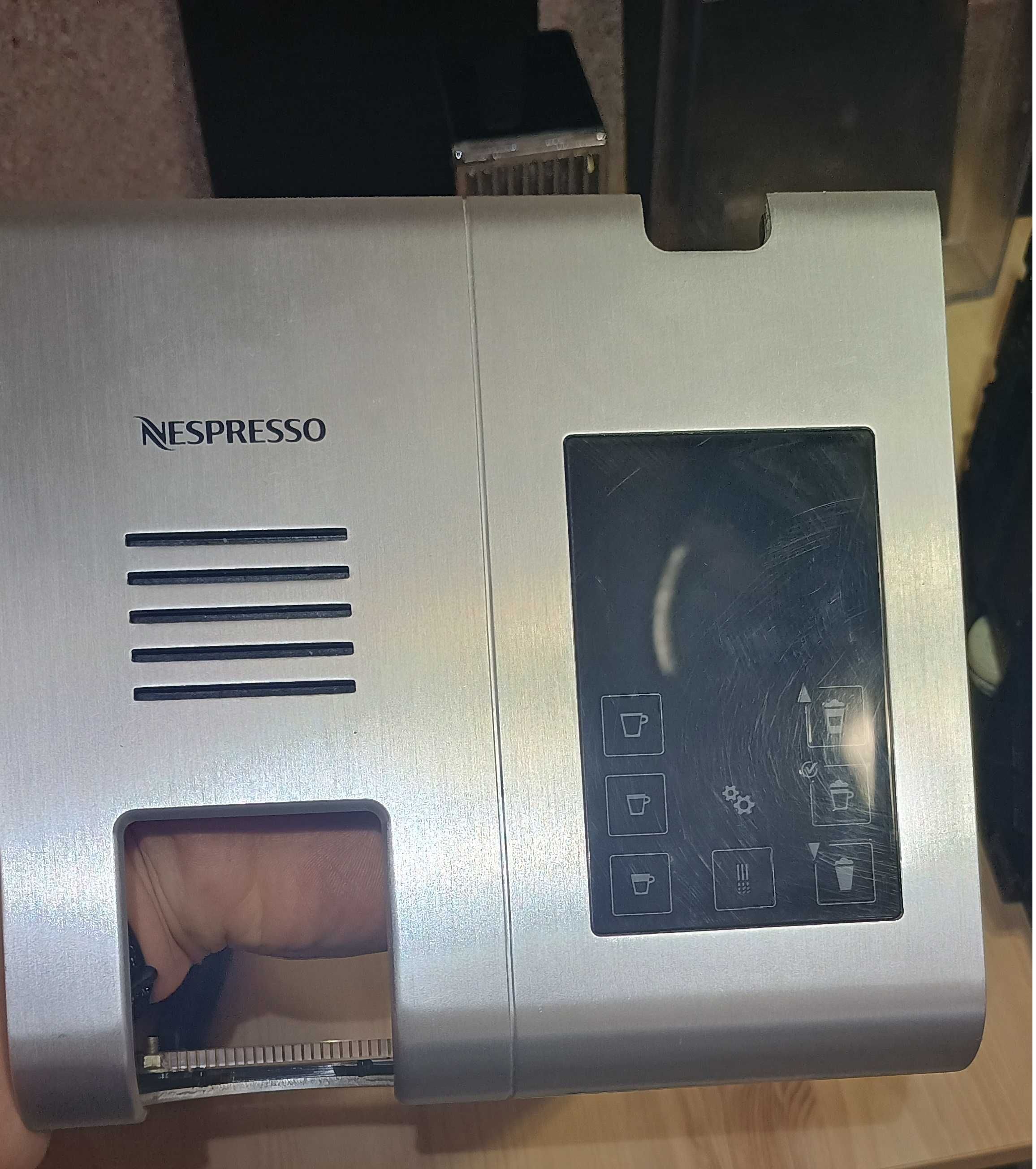 Разборка Кофемашина Капсульная Nespresso Lattissima Pro EN750 Запчасти