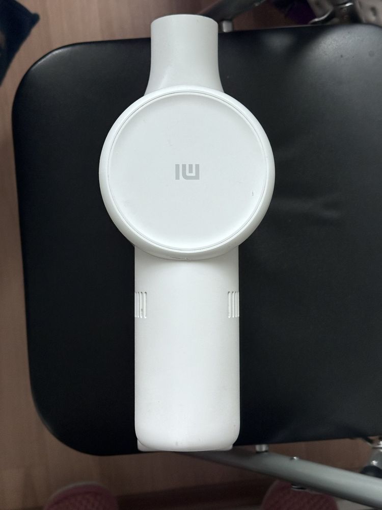 Аккумуляторный пылесос б/у Xiaomi Mi Handheld Vacuum Cleaner G10