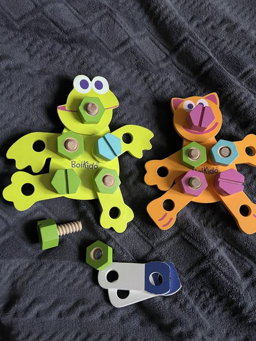 Деревяні іграшки, пальчиковий лабіринт, пазли