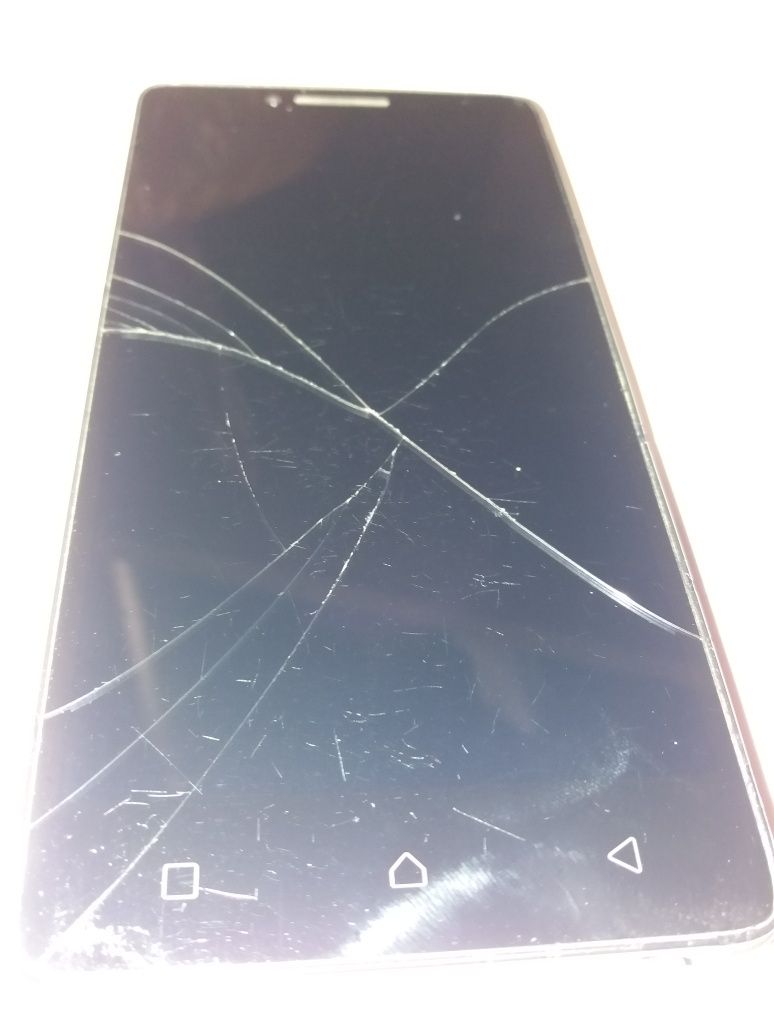 Смартфон Lenovo 6010.
