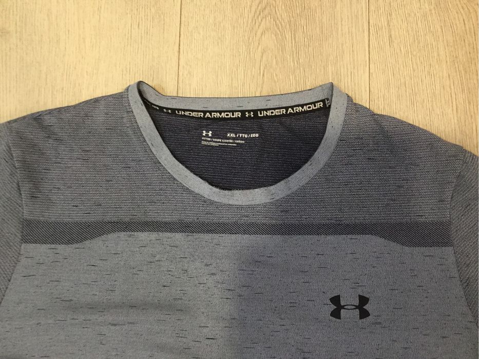 Продам футболку Under Armour розмір XXL