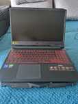 Laptop gamingowy, mysz gamingowa, sluchawki gamingowe