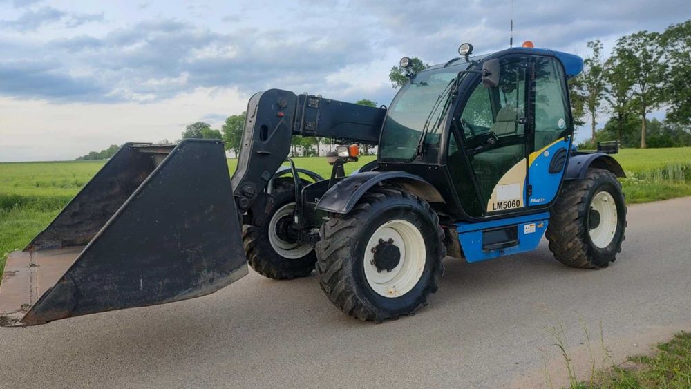 Ładowarka teleskopowa New Holland LM 5060