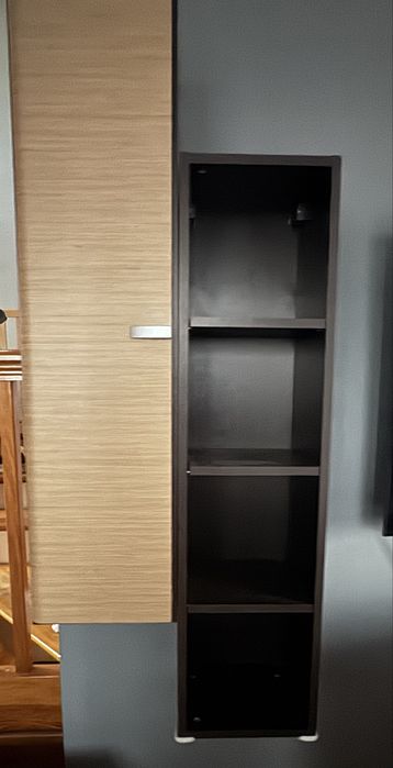 Wiszace szafki z półkami BRW