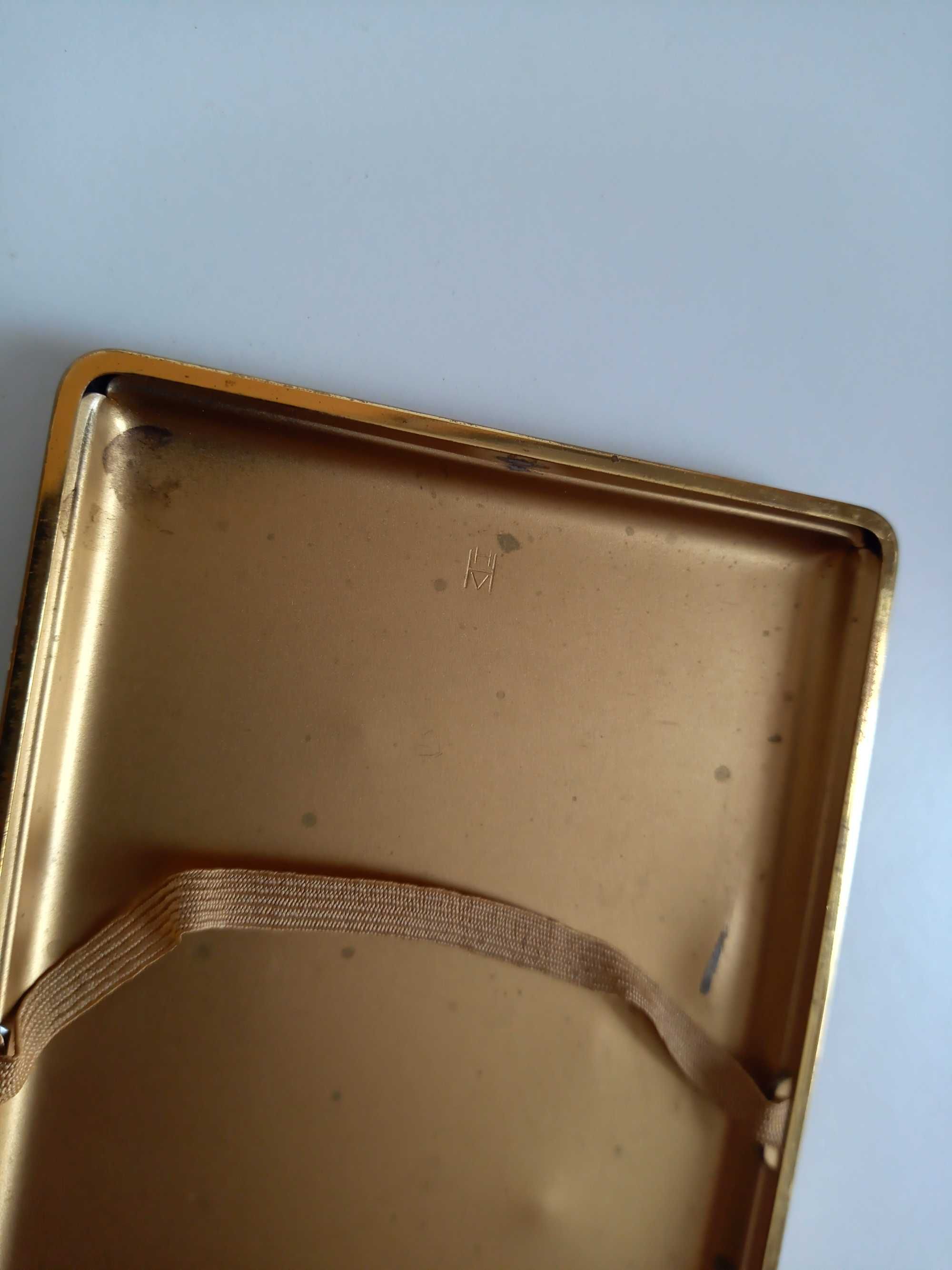 Papierośnica made in Germany. Gold end Black.