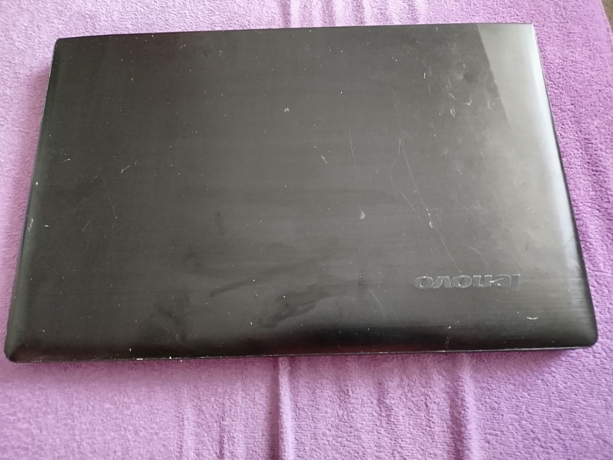 Laptop Lenovo gamingowy Czytać opis!