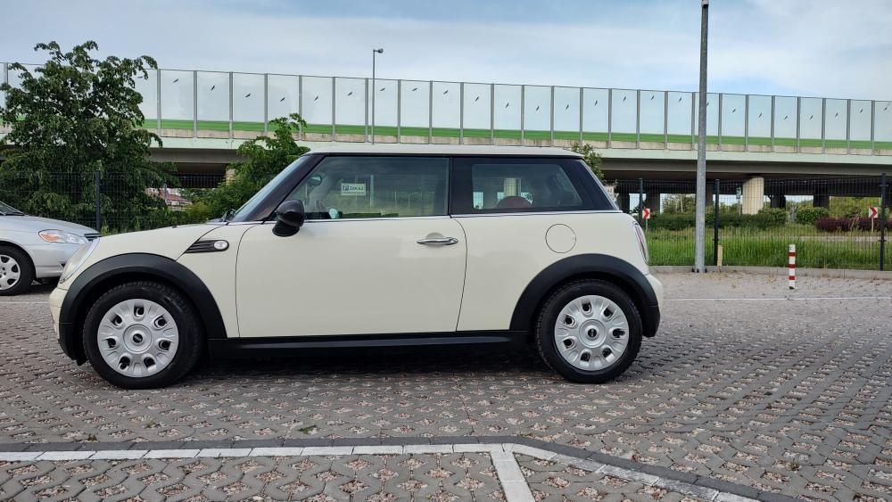 Mini One Mini Cooper 1.4 Benzyna 2009rok Serwisowany Bezwypadkowy .