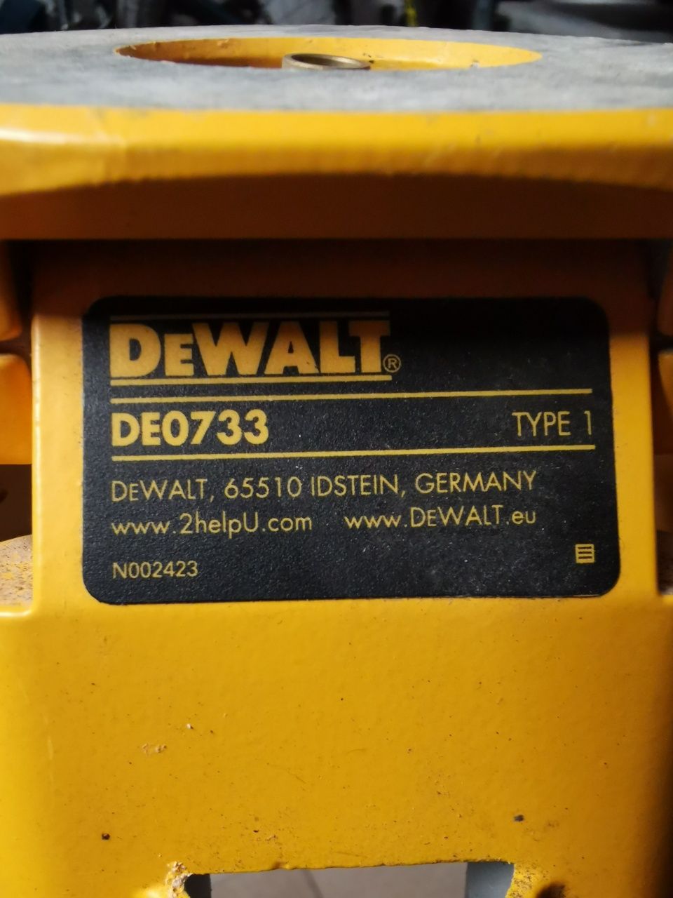 Vendo tripé DeWalt