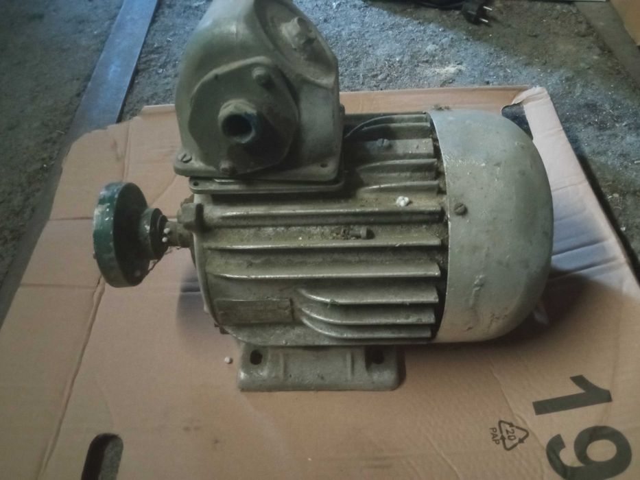 silnik 3 fazowy 380 v sprawny z pompy stan bdb polecam