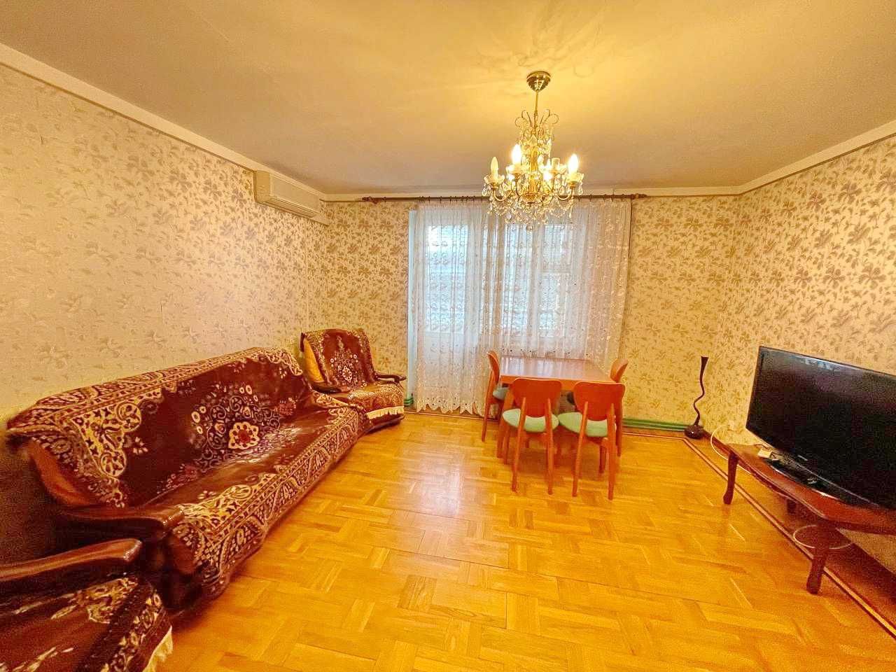 Продам чотирьохкімнатну квартиру на Намиві! АВТОНОМНЕ ОПАЛЕННЯ!