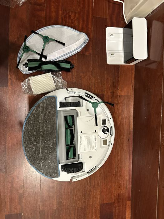 Roomba Combo Essential - lava e aspira