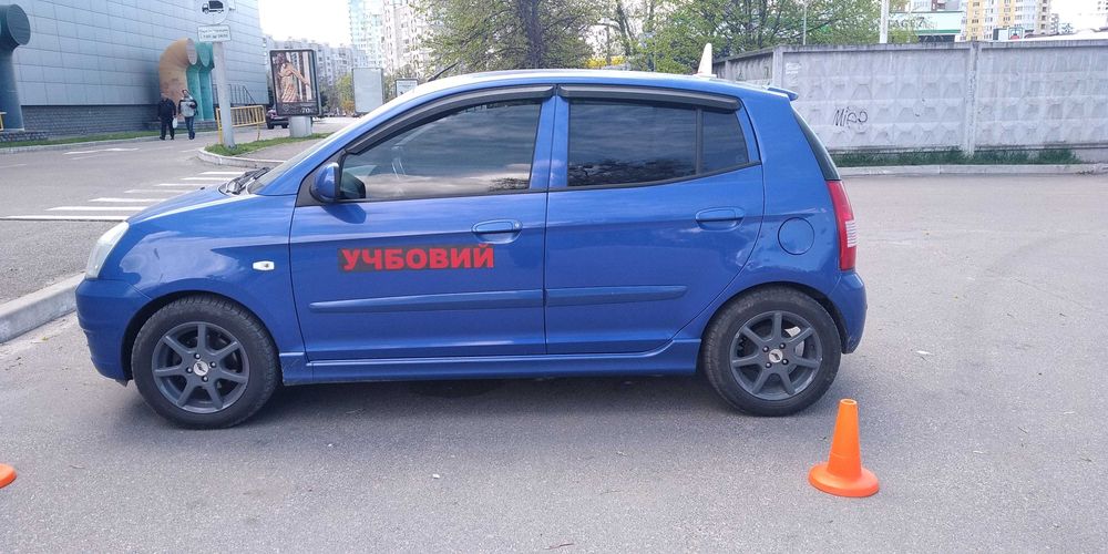 Автоінструктор. Інструктор з водіння. Посвідчення водія ОБОВ'ЯЗКОВО.