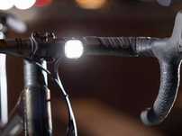 Giant Cast HL 30 lampka rowerowa przednia USB sportowa klips