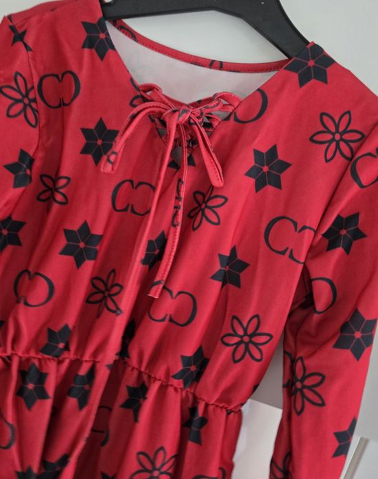 Nowa sukienka Święta czerwono czarna koronka 140 - 146 10 lat