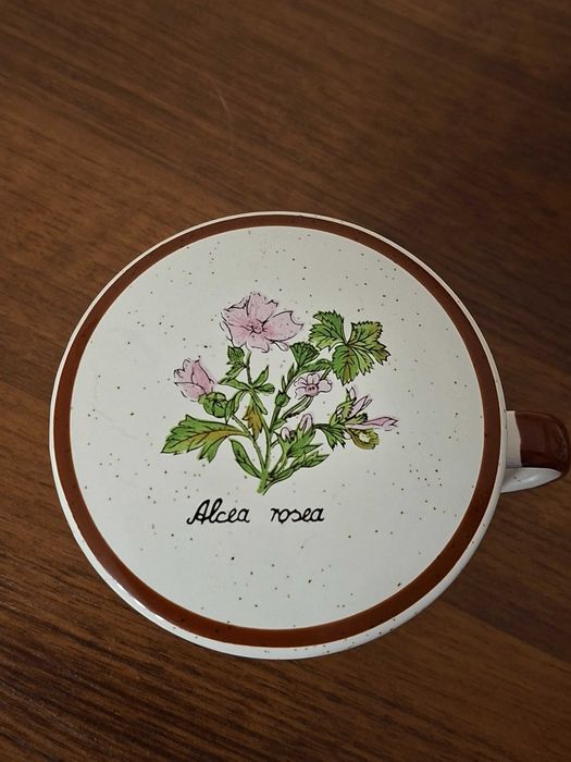 Ceramiczny kubek do parzenia ziół