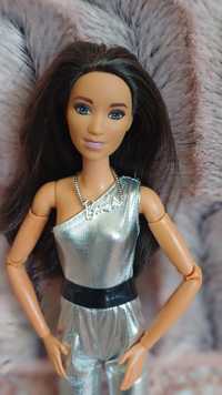 Lalka barbie made to move