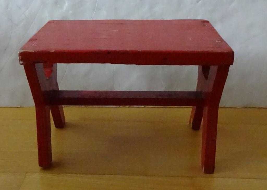 Taboret – Stołeczek Niski Drewniany Ciemnoczerwony