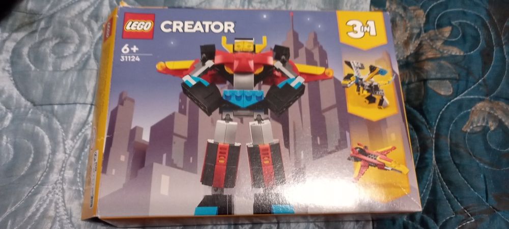 LEGO creator 31124 robot