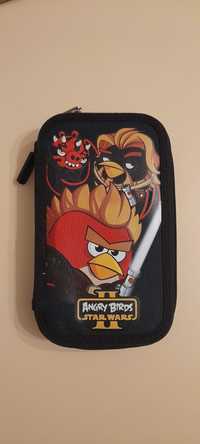 Piórnik z wyposażeniem Angry Birds