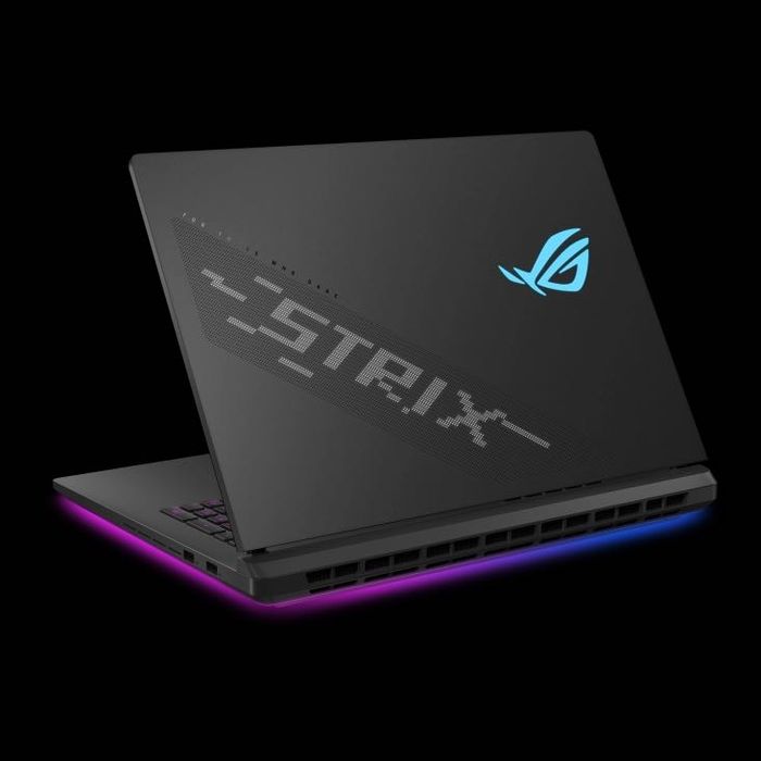 ASUS ROG Strix Scar 18 - 2025