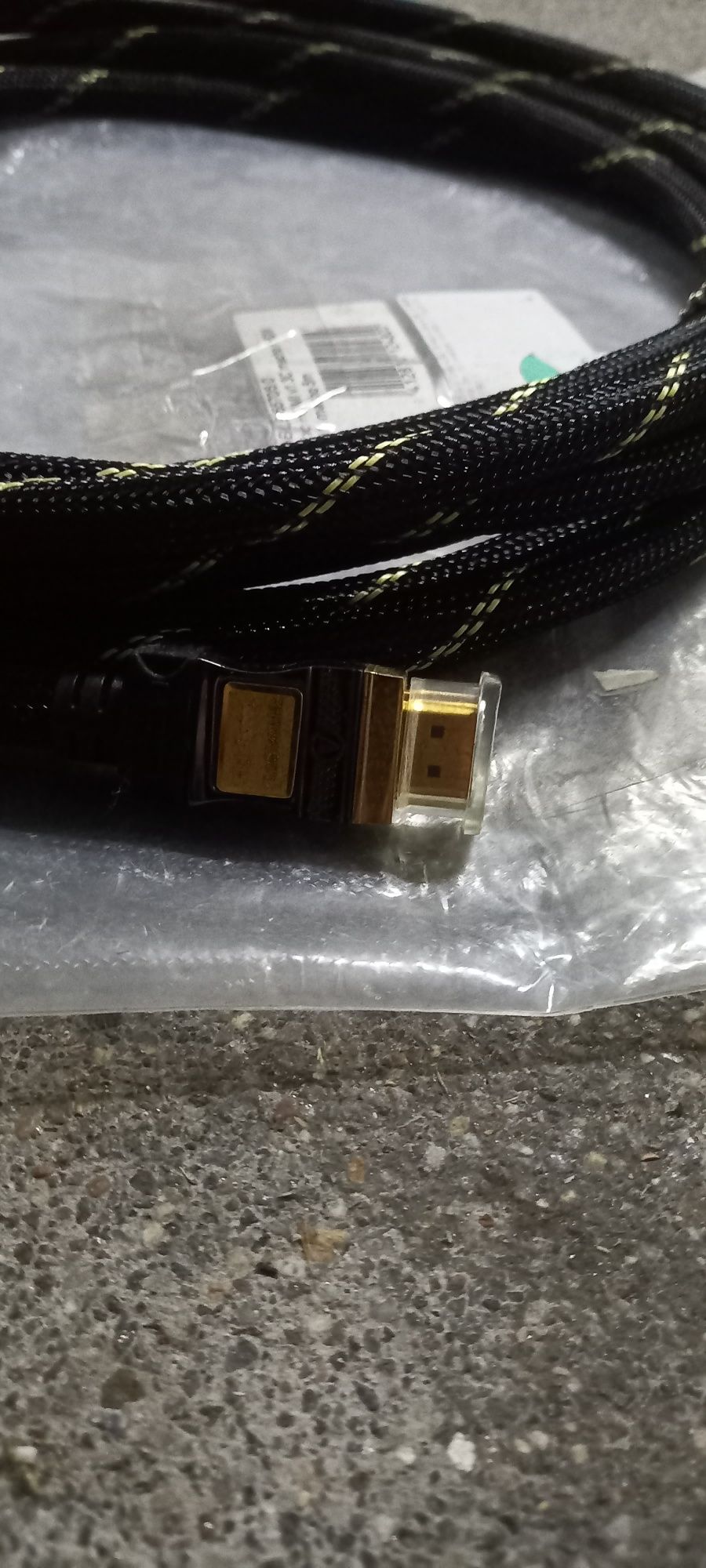 Cabo HDMI profissional.