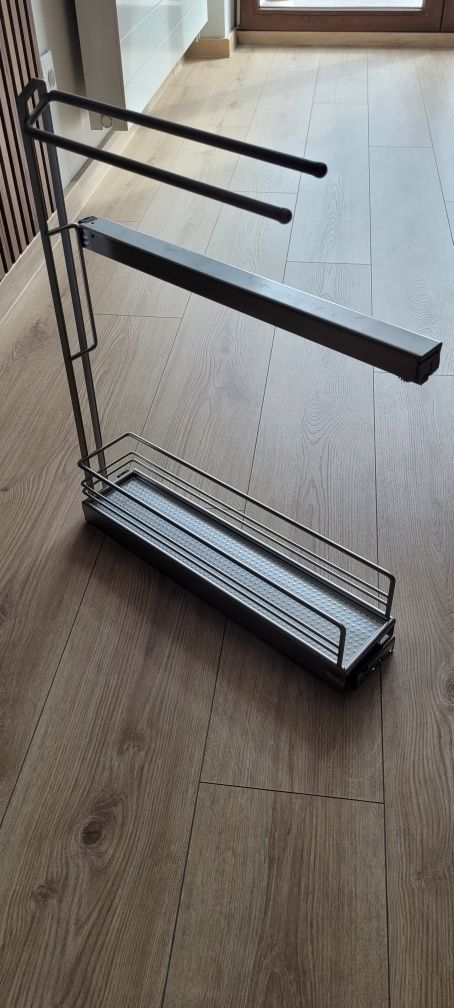 Peka Cargo 15 Wyciąg wąski z półką i wieszakiem Silver 3D-X