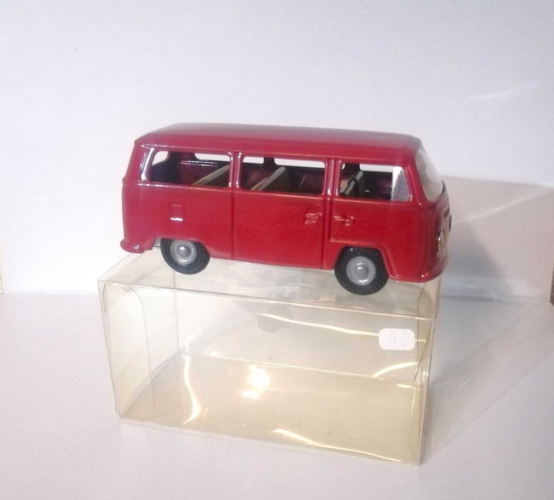 Volkswagen em lata da Kovap (República Checa) 1/43