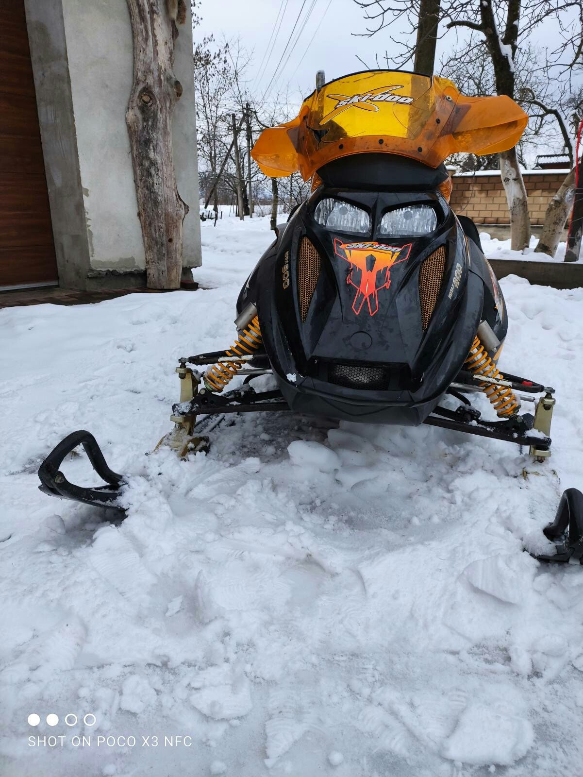 Brp ski doo снігохід