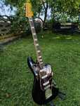 Gitara basowa/barytonowa Squier Bass VI