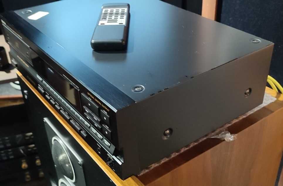 Denon DCD-1420 сд програвач