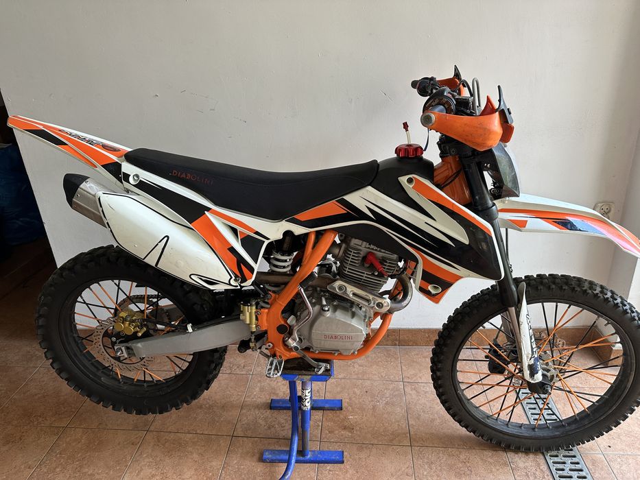 Diabolini 250  xmotos kayo asix