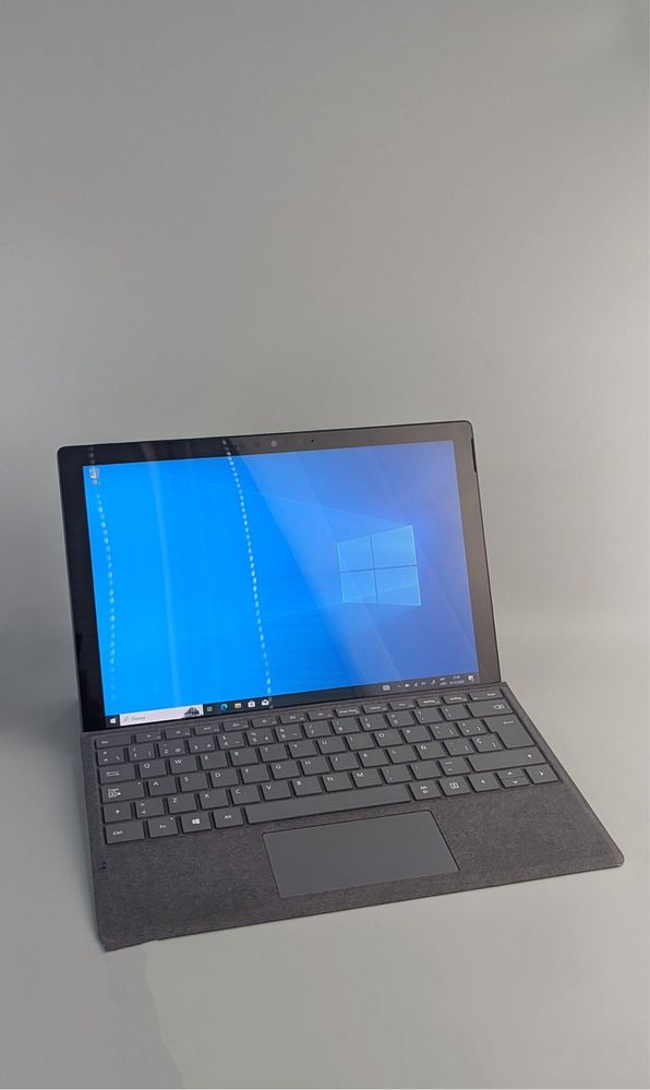 Microsoft Surface Pro 7 Plus 8/256 Intel i5-1135G7