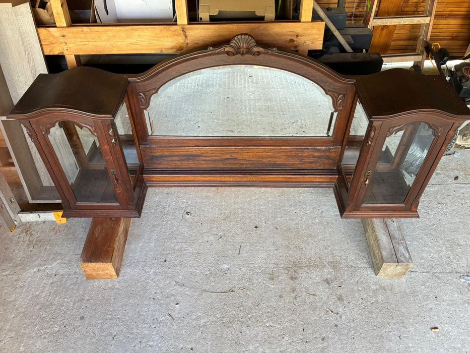 Witrynka antyczna wisząca z lustrami