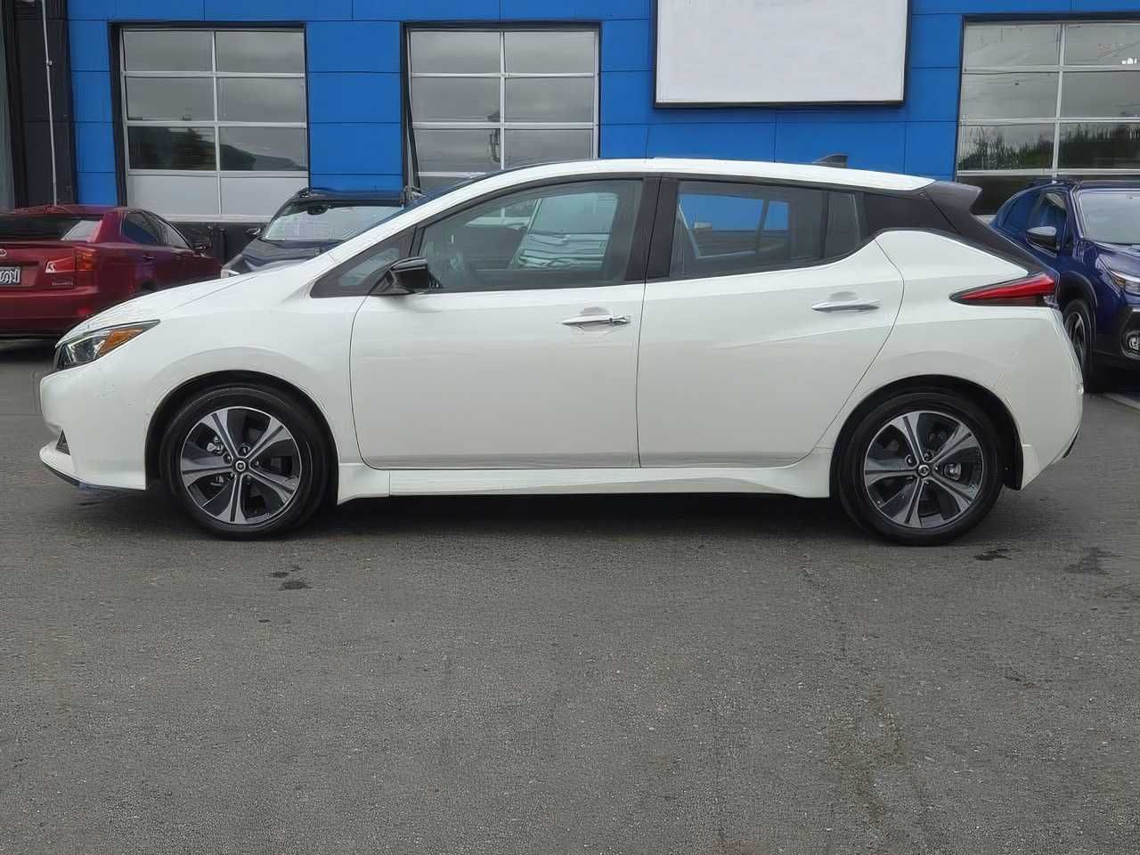 2022 Nissan LEAF SL PLUS