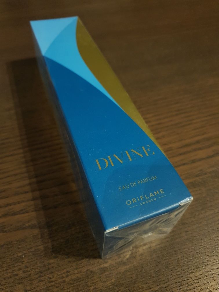 Divine perfumy Oriflame