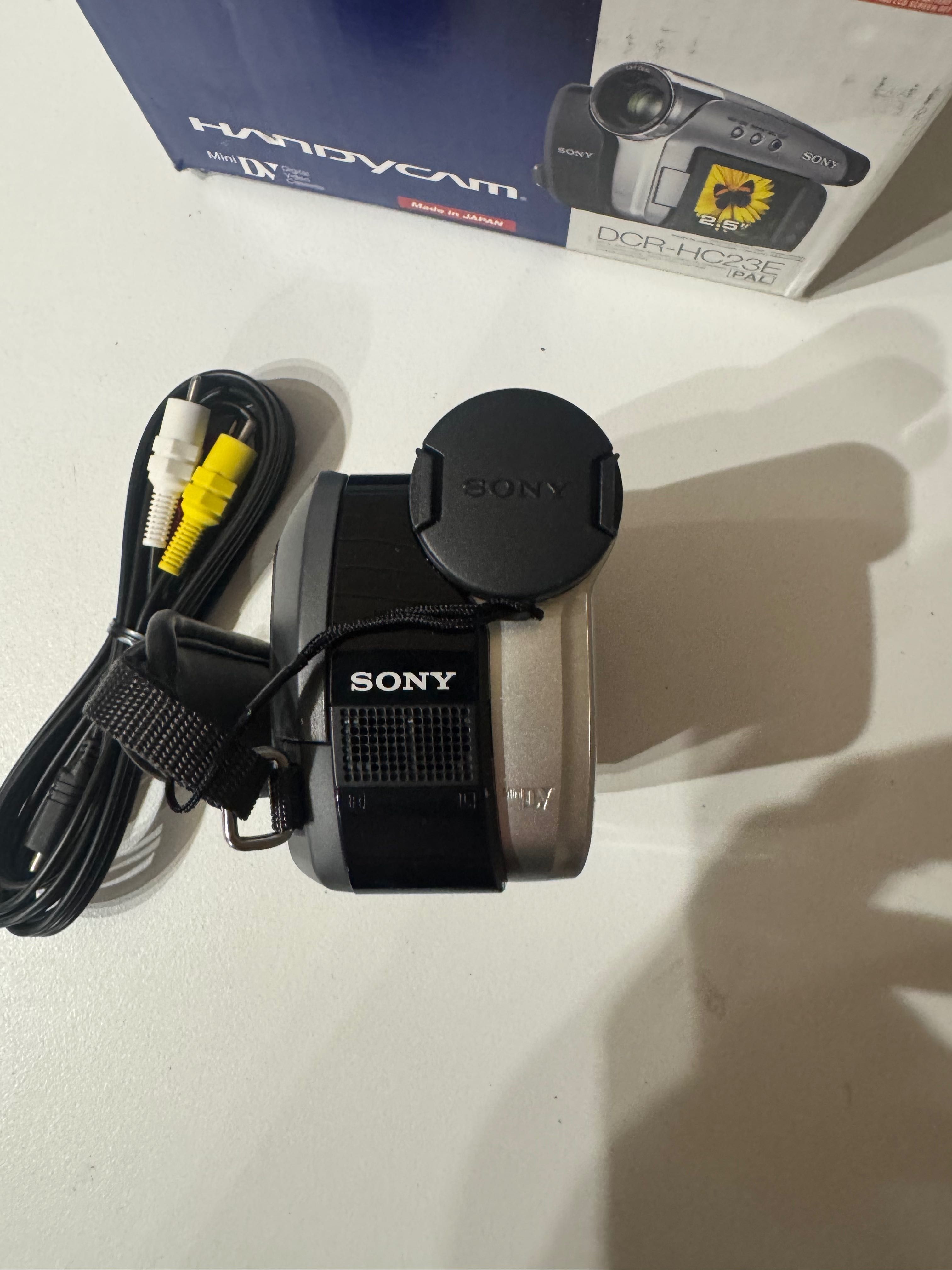 KAMERA SONY DCR-HC23E na kasetę z kasetą
