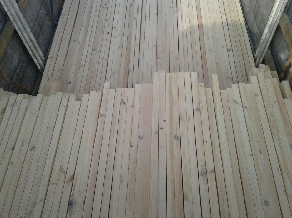 Дошка будівельна