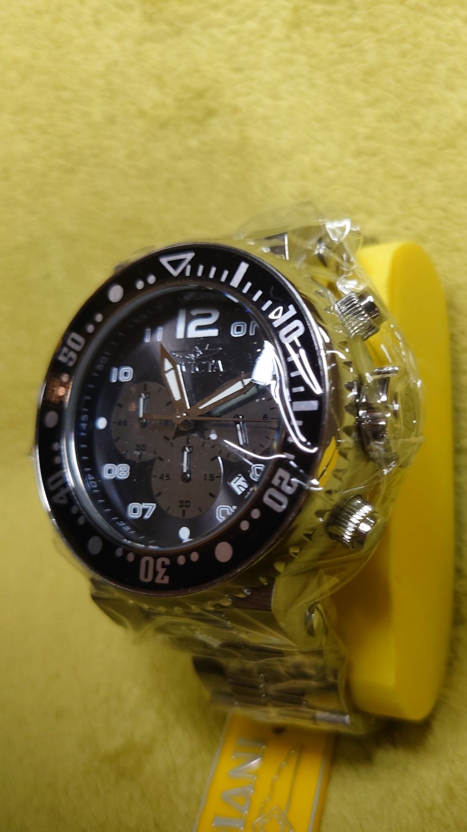 Invicta Pro Diver 25073 zegarek kwarcowy - 52mm NOWY! Lepszy niż Casio