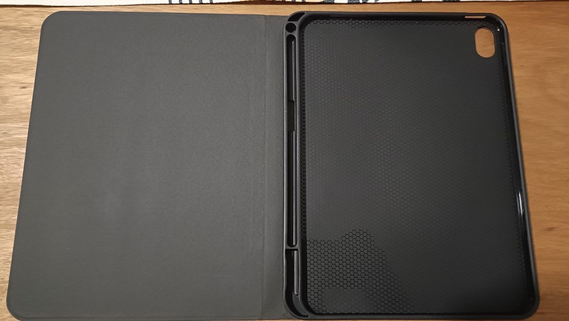 capa de iPad com pintura clássica
