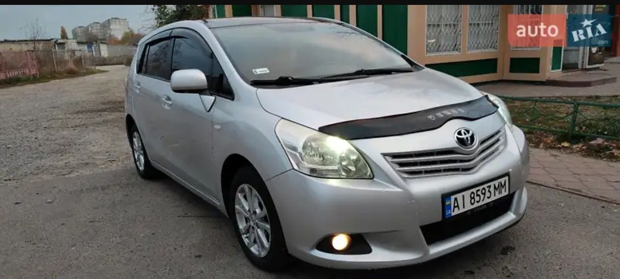 Продам Toyota Verso